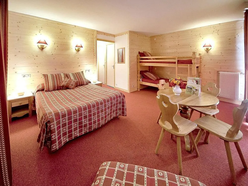 Logis Hotel Les Playes Villard-de-Lans 3*,
